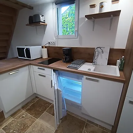 Le Petit Duplex Des Barres Дом отдыха La Boissiere-de-Montaigu