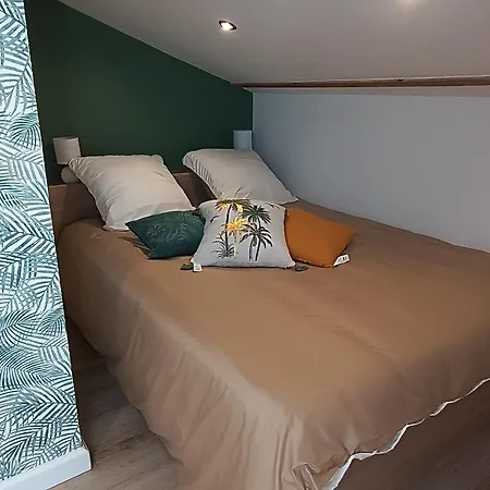 Le Petit Duplex Des Barres Дом отдыха