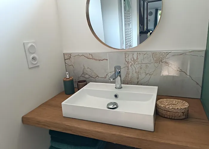 Le Petit Duplex Des Barres